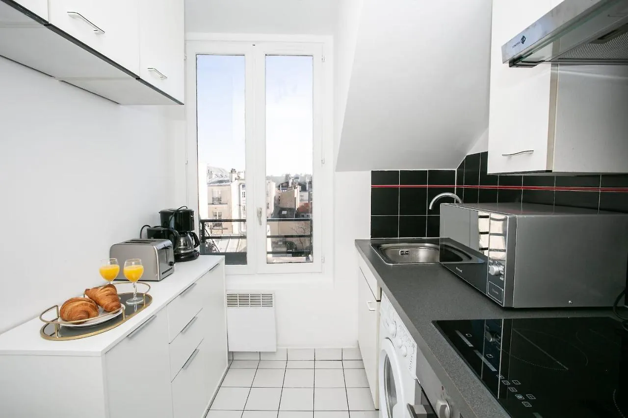 Upper Marais & Paris - City Apartment