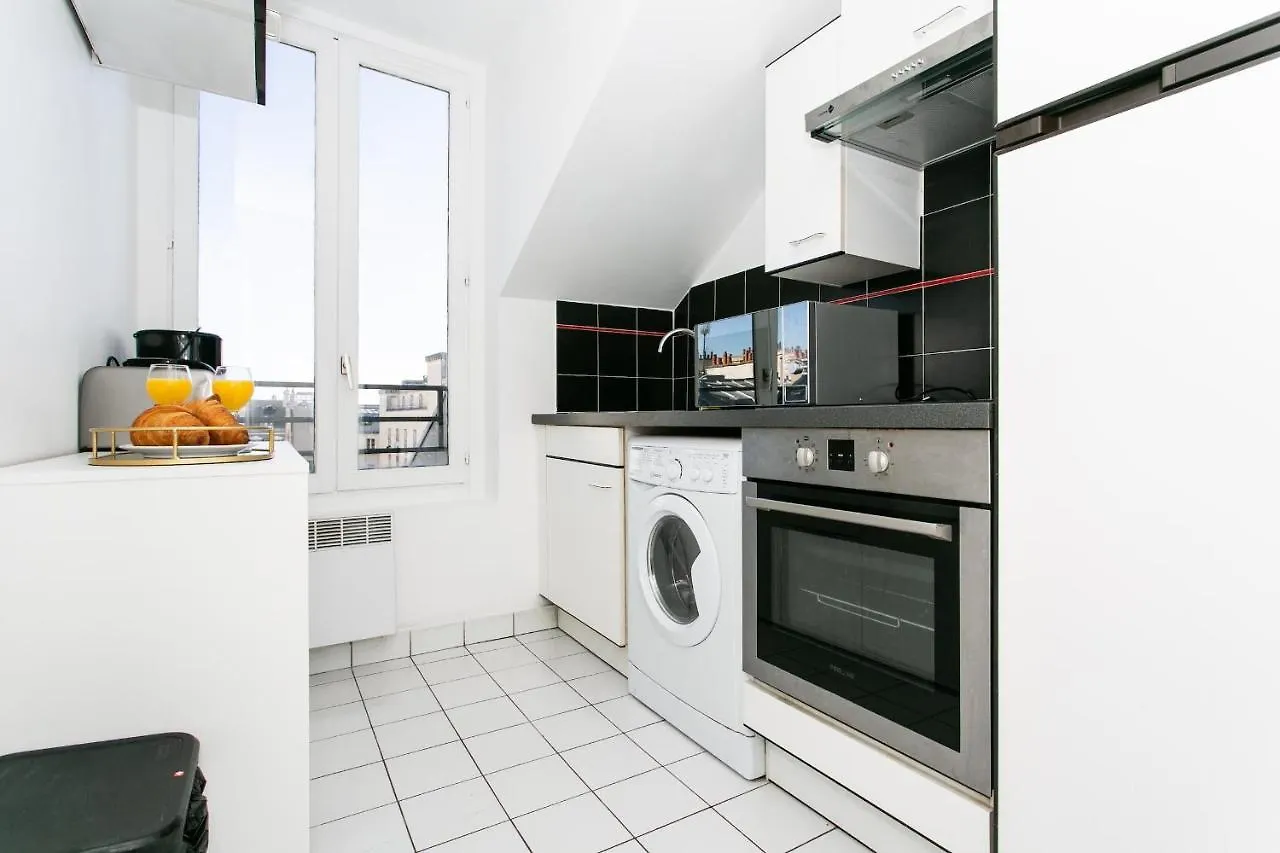 Upper Marais & Paris - City Apartment France