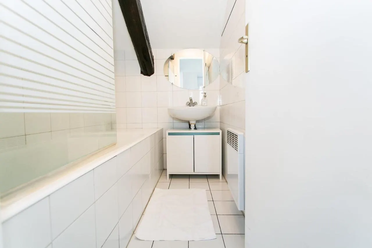 Upper Marais & Paris - City Apartment